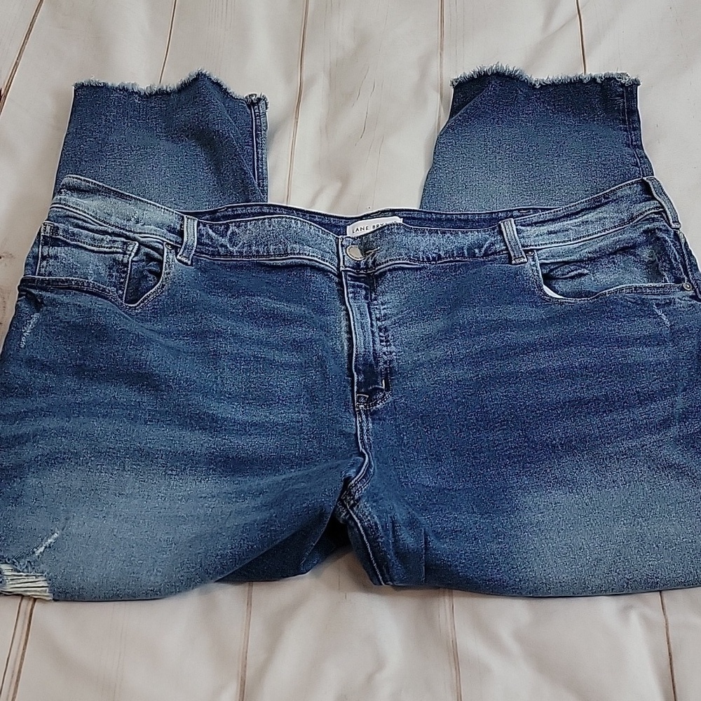 Lane Bryant High Rise Flex Magic Waist size 26 Straight Leg Denim Jeans Cropped